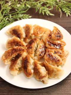 簡単!冷えた焼き餃子の温め方-レシピのメイン写真