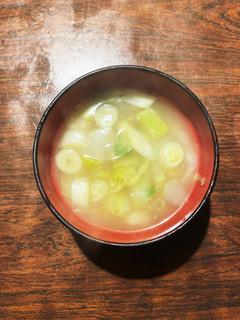 刻みキャベツと長ネギの味噌汁-レシピのメイン写真