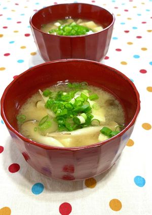 豆腐としめじのお味噌汁-レシピのメイン写真