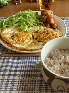簡単美味しい目玉焼き昼ご飯^_^-レシピのメイン写真