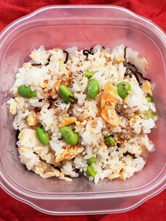 鮭と枝豆と塩昆布の混ぜご飯★時短弁当に!-レシピのメイン写真