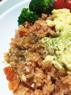 疲れた日に。。炊飯器で簡単チキンライス-レシピのメイン写真
