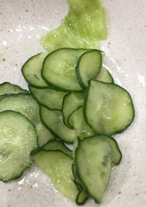 レタスときゅうりの塩もみサラダ-レシピのメイン写真