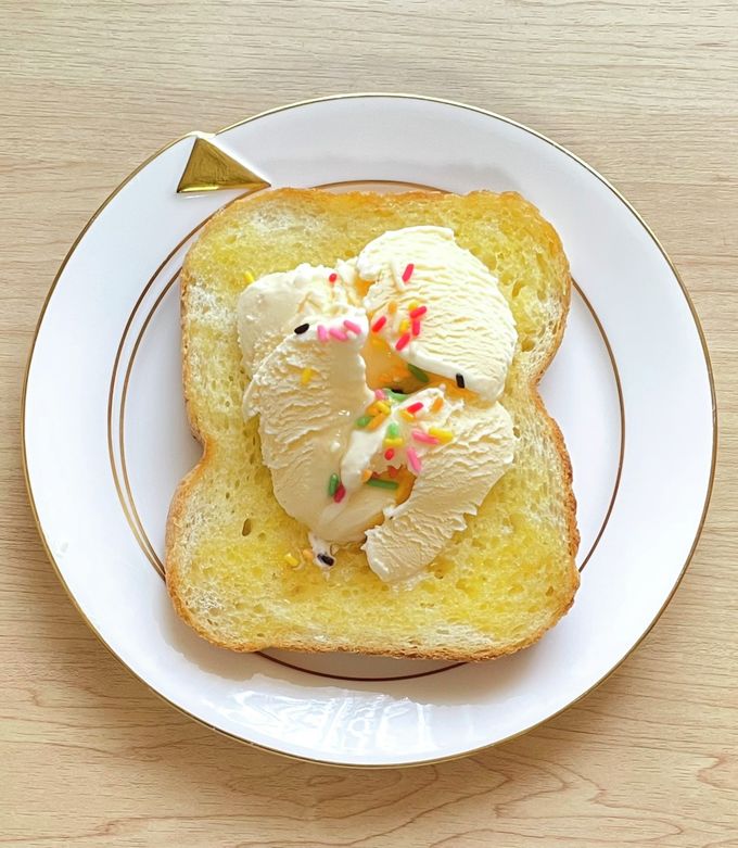 アイスふっくらトースト♪ Secondです☺️ 週のはじまり月曜日。 少し