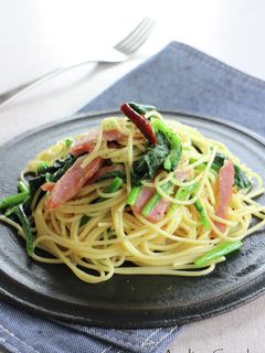 ベーコン&ほうれん草のペペロンチーノ-レシピのメイン写真