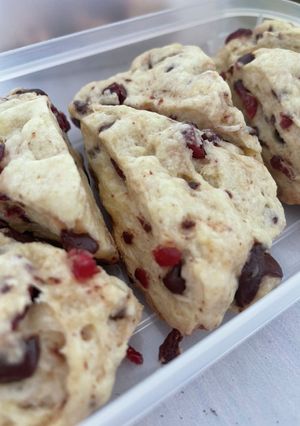 簡単クランベリーとチョコのスコーン-レシピのメイン写真