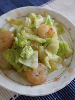 セロリ香る♪春キャベツとえび炒め物-レシピのメイン写真