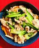 野菜たっぷりガーリック塩ぶた丼