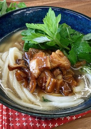 らふてー丼でフーチバーうどん-レシピのメイン写真
