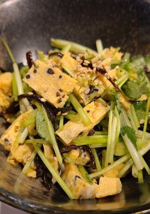 お手軽♪みつ葉とラー油きくらげの和え物-レシピのメイン写真