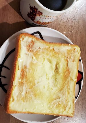 トーストに★《塗る☆ベビーチーズ?!》-レシピのメイン写真