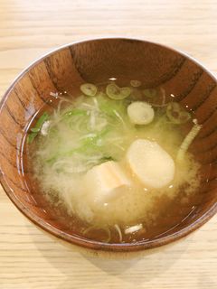 麩とわかめの味噌汁-レシピのメイン写真