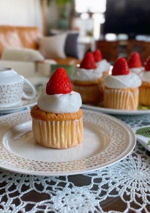 イチゴ★ふわっふわカップケーキ-レシピのメイン写真