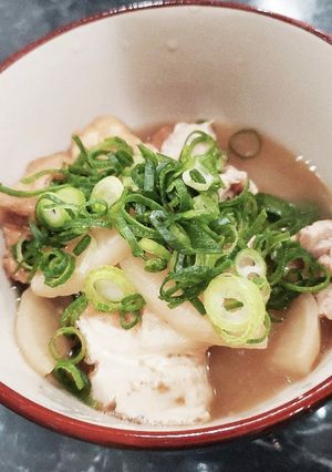 和の食卓に　厚揚げと大根と鶏肉の煮物！-レシピのメイン写真