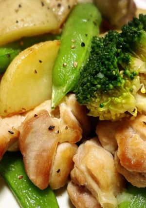 鶏もも肉と春野菜の塩コショウ炒め-レシピのメイン写真