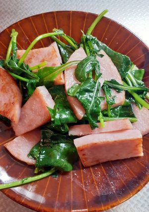 ルッコラ 炒りベーコン(リオナ)-レシピのメイン写真