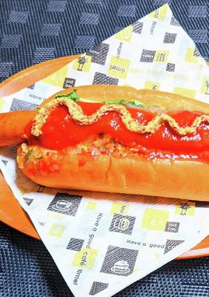 玉ねぎとピクルスのホットドッグ-レシピのメイン写真