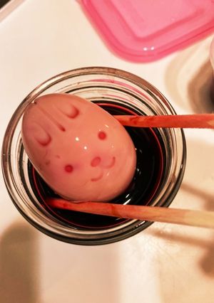 ビーツのゆで汁でゆで卵-レシピのメイン写真
