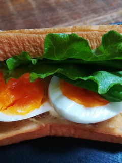 食パンバーガー♪半熟卵マヨマスタード!-レシピのメイン写真