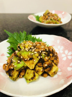 アボカドと納豆の【海苔の佃煮】和え-レシピのメイン写真