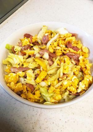 彩り鮮やか！キャベツとベーコンの炒め物-レシピのメイン写真