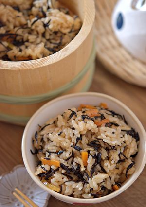 ひじきの炊き込みご飯【冷凍作り置き】-レシピのメイン写真