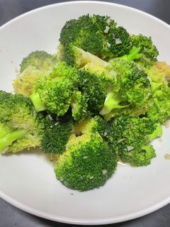 ブロッコリーのアンチョビ炒め-レシピのメイン写真