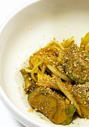 アボカドと玉ねぎのピリ辛ポン酢漬け-レシピのメイン写真