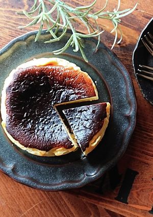 おうちカフェ★バスクチーズケーキ-レシピのメイン写真