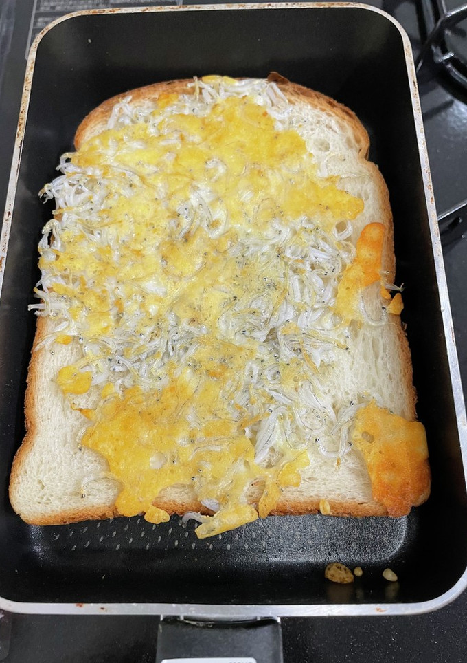 卵焼き器 デ しらすチーズトースト-レシピのメイン写真