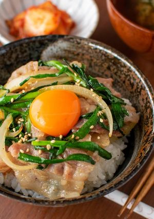 スタミナたっぷり！塩こうじ豚ニラ丼-レシピのメイン写真