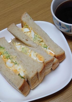 ゆで卵とブロッコリーのサンドイッチ♬-レシピのメイン写真