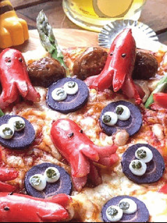 黒人参とウインナー&ミートボールのピザ-レシピのメイン写真