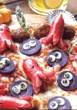 黒人参とウインナー＆ミートボールのピザ-レシピのメイン写真