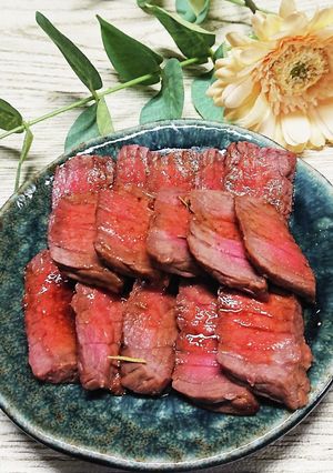 牛もも肉の柔らかステーキ♪-レシピのメイン写真