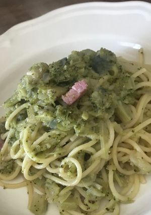 ブロッコリーとバジルペーストのパスタ-レシピのメイン写真