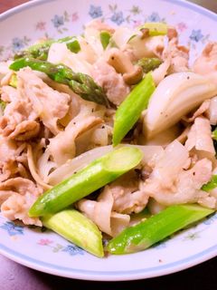簡単!アスパラと豚バラのゴマドレ炒め-レシピのメイン写真