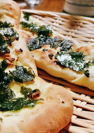 フライパンで焼く！海苔ガーリックのナン-レシピのメイン写真