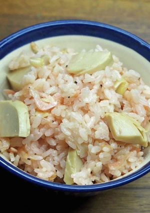 筍と桜色のご飯で春感満載-レシピのメイン写真