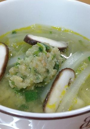残った餃子の具で団子スープ(#^.^#)-レシピのメイン写真