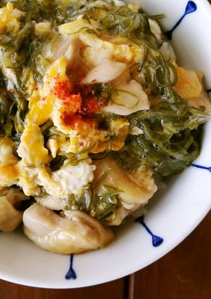 めかぶ入り親子丼-レシピのメイン写真