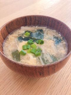 ふんわり卵とわかめのお吸い物-レシピのメイン写真