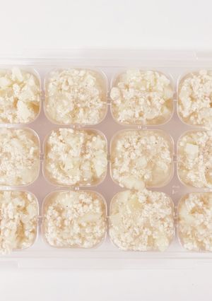 【離乳食中期】野菜入り鶏そぼろ-レシピのメイン写真