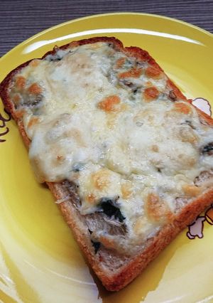 アンチョビ？いいえしらすです！トースト♪-レシピのメイン写真