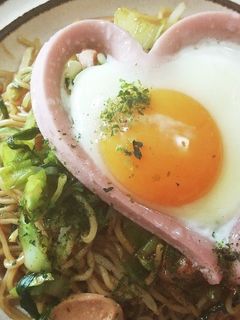 目玉焼き♡ハート-レシピのメイン写真