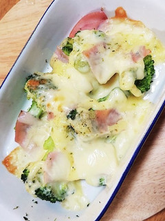 ブロッコリーのマヨチー焼き-レシピのメイン写真