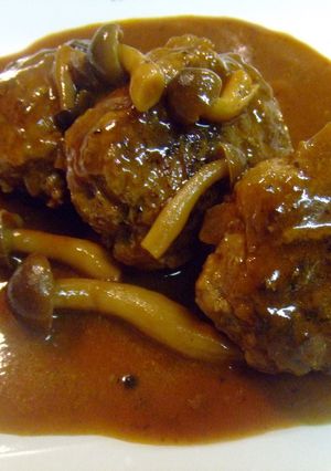 簡単♪お家で煮込みハンバーグ♪-レシピのメイン写真