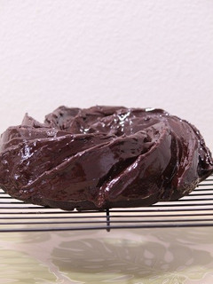 A picture of 水も滴る、あっさりチョコバントケーキ♪.