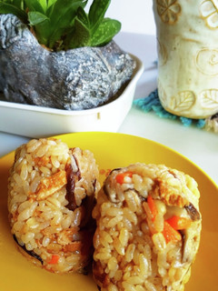 干し椎茸と稲荷揚げの炊き込みご飯-レシピのメイン写真
