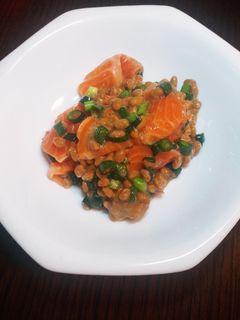 簡単☆サーモンと納豆のポン酢和え-レシピのメイン写真